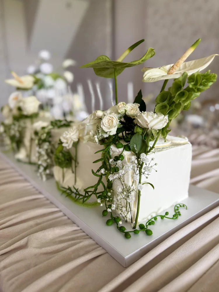 Long cake